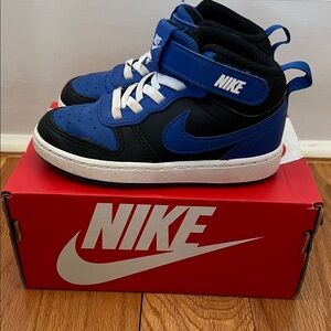 Nike Court Borough Mid 2